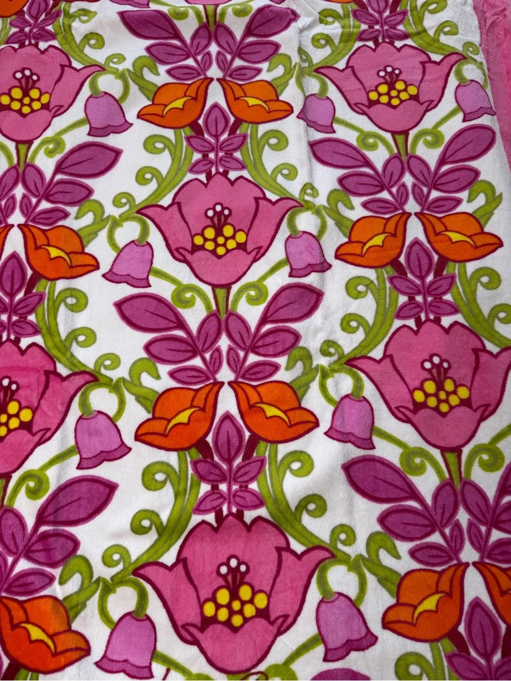 NWT Vera Bradley Lilli Bell Beach Towel RETIRED PATTERN